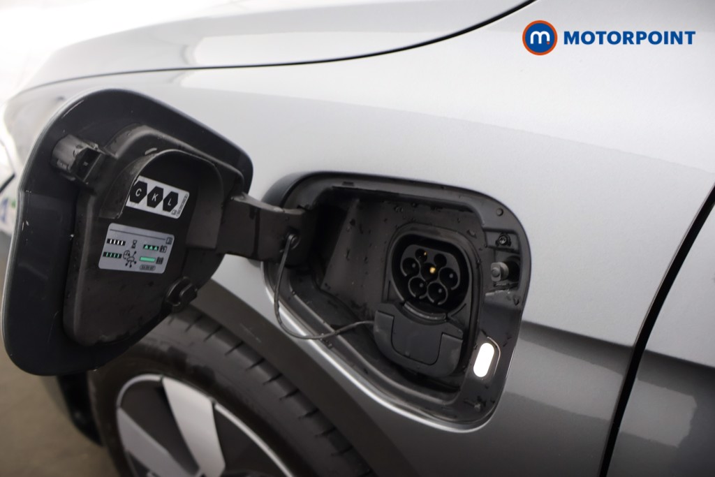 Volkswagen Passat Life Automatic Petrol Plug-In Hybrid Estate - Stock Number (1613647) - 25th supplementary image