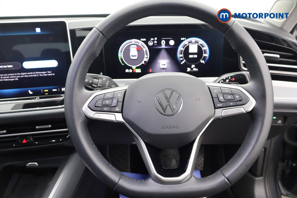 Volkswagen Passat Life Automatic Petrol Plug-In Hybrid Estate - Stock Number (1613647) - 1st supplementary image