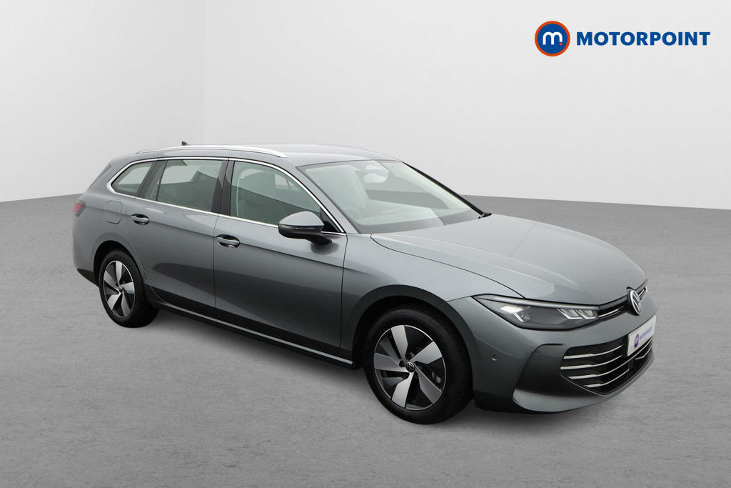 Volkswagen Passat Life Automatic Petrol Plug-In Hybrid Estate - Stock Number (1613647) - Drivers side front corner