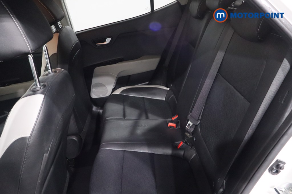 KIA Stonic 4 Automatic Petrol SUV - Stock Number (1614426) - 5th supplementary image