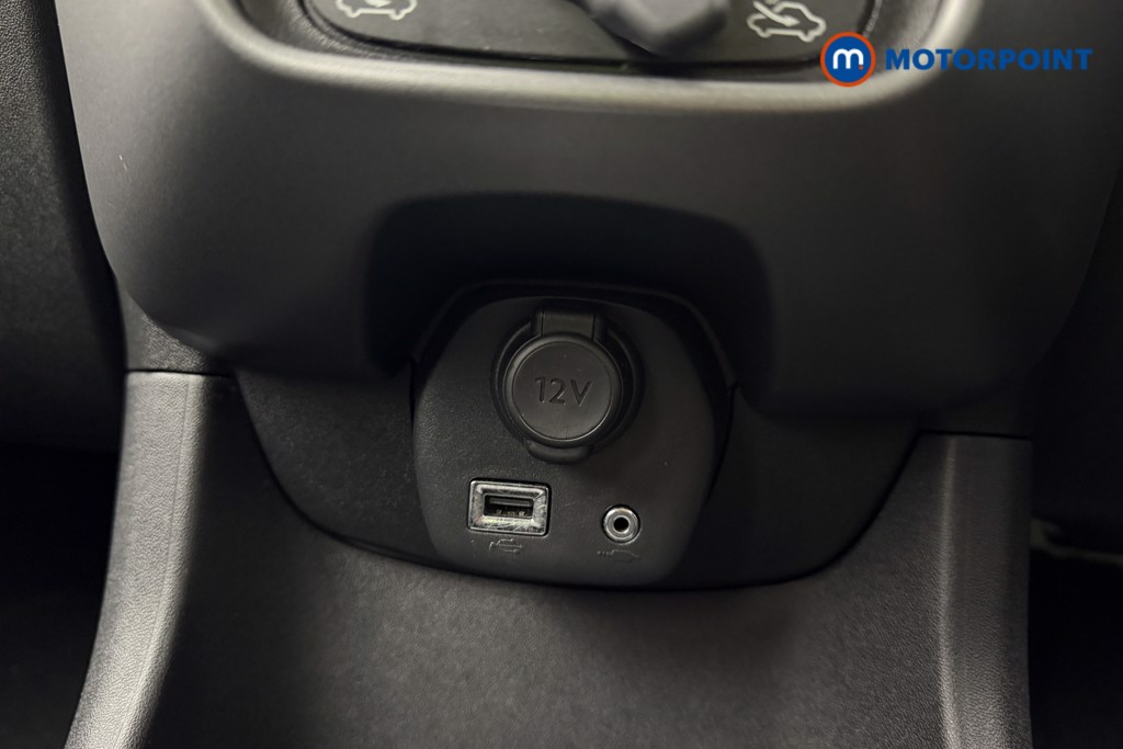 Toyota Aygo X-Play Manual Petrol Hatchback - Stock Number (1614568) - 17th supplementary image