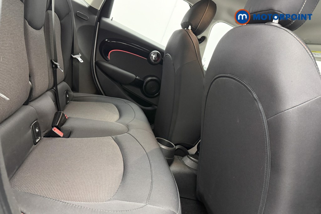 Mini Hatchback Cooper Classic Manual Petrol Hatchback - Stock Number (1614635) - 9th supplementary image