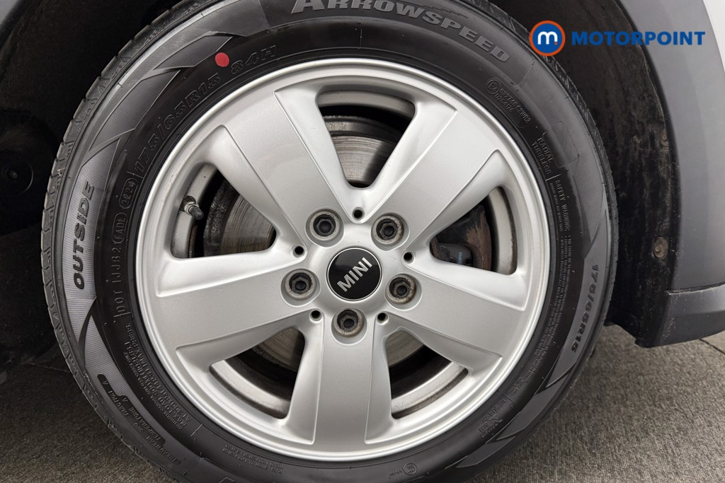 Mini Hatchback Cooper Classic Manual Petrol Hatchback - Stock Number (1614635) - 11th supplementary image