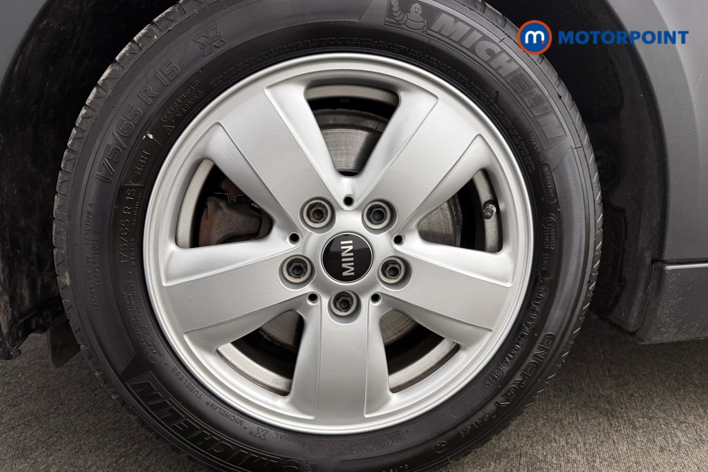 Mini Hatchback Cooper Classic Manual Petrol Hatchback - Stock Number (1614635) - 12th supplementary image