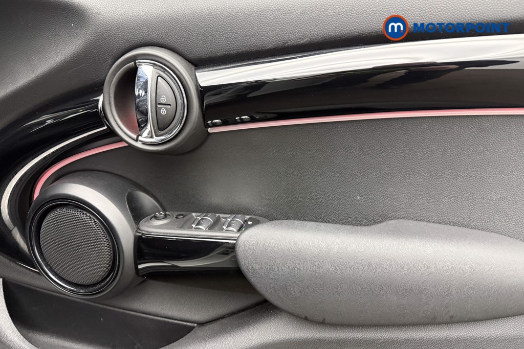 Mini Hatchback Cooper Classic Manual Petrol Hatchback - Stock Number (1614635) - 18th supplementary image