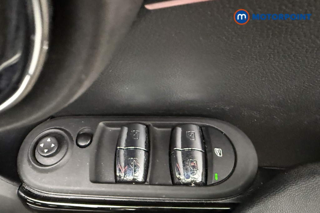 Mini Hatchback Cooper Classic Manual Petrol Hatchback - Stock Number (1614635) - 19th supplementary image