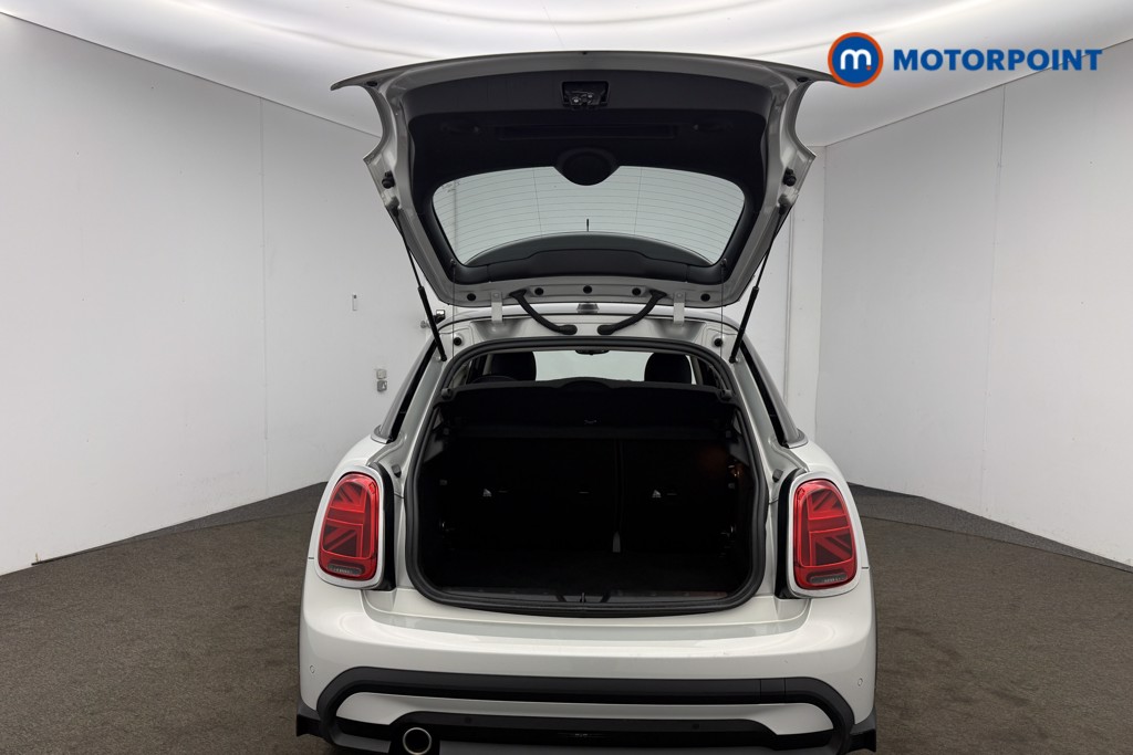 Mini Hatchback Cooper Classic Manual Petrol Hatchback - Stock Number (1614635) - 20th supplementary image