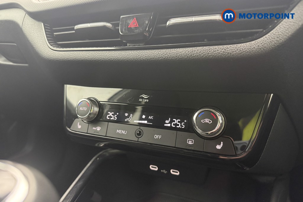 Skoda Fabia Colour Edition Manual Petrol Hatchback - Stock Number (1614638) - 12th supplementary image