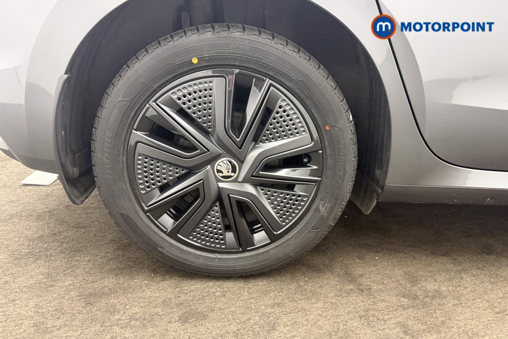 Skoda Fabia Colour Edition Manual Petrol Hatchback - Stock Number (1614638) - 19th supplementary image