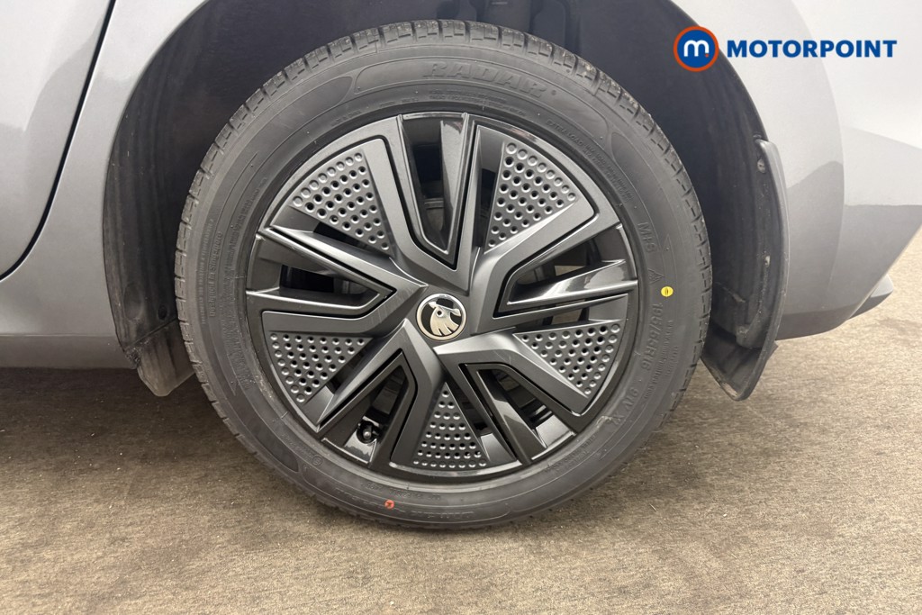 Skoda Fabia Colour Edition Manual Petrol Hatchback - Stock Number (1614638) - 20th supplementary image