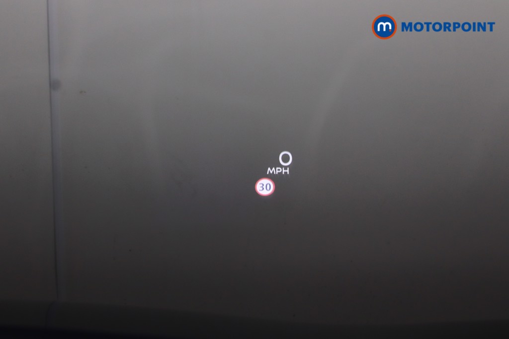 Nissan Qashqai Premiere Edition Manual Petrol SUV - Stock Number (1614642) - 3rd supplementary image