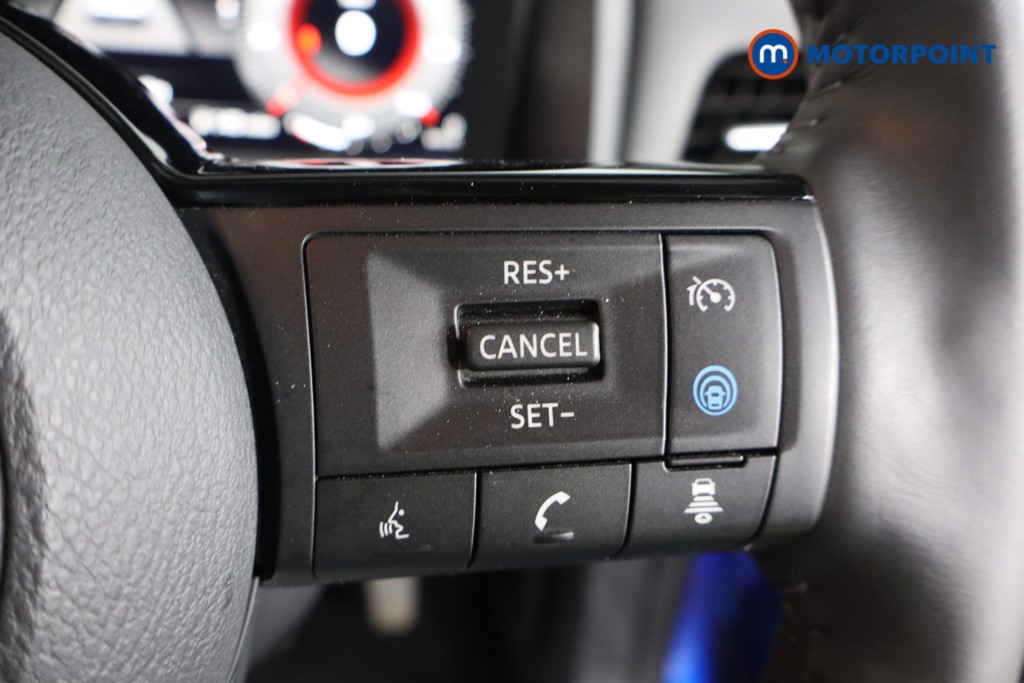 Nissan Qashqai Premiere Edition Manual Petrol SUV - Stock Number (1614642) - 14th supplementary image