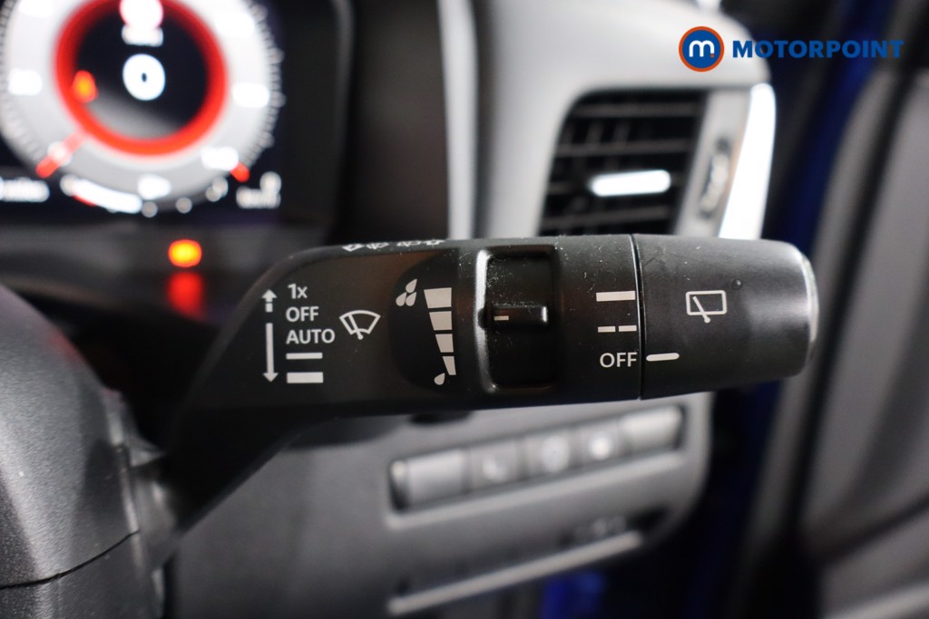 Nissan Qashqai Premiere Edition Manual Petrol SUV - Stock Number (1614642) - 16th supplementary image