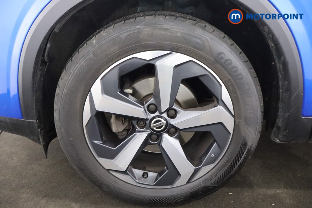 Nissan Qashqai Premiere Edition Manual Petrol SUV - Stock Number (1614642) - 28th supplementary image