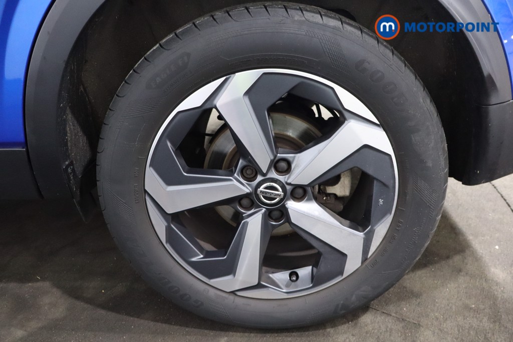 Nissan Qashqai Premiere Edition Manual Petrol SUV - Stock Number (1614642) - 29th supplementary image