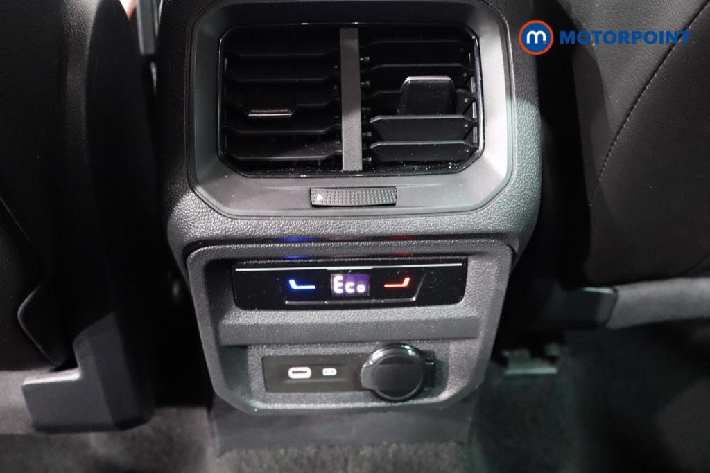 Volkswagen Tiguan R-Line Automatic Petrol Plug-In Hybrid SUV - Stock Number (1614660) - 25th supplementary image