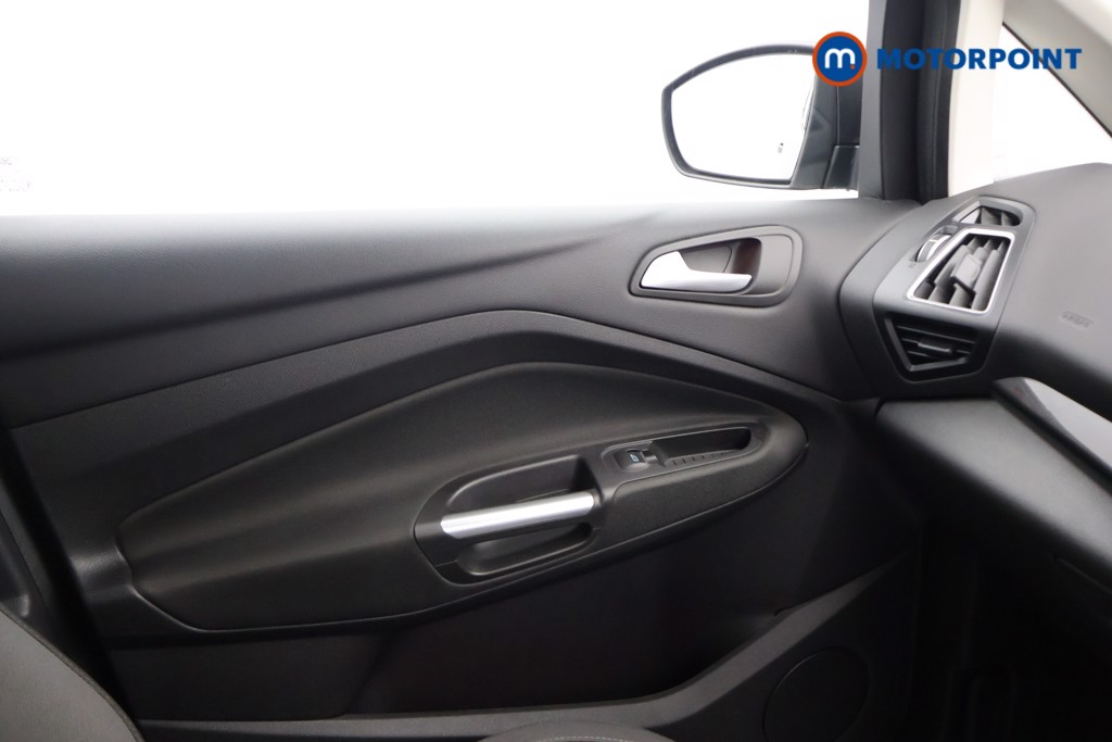 Ford C-Max Titanium Manual Petrol People Carrier - Stock Number (1615023) - 11th supplementary image