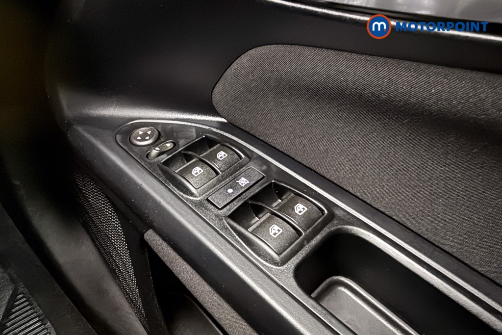 Fiat Tipo Cross Cross Automatic Petrol Hatchback - Stock Number (1570453) - 15th supplementary image