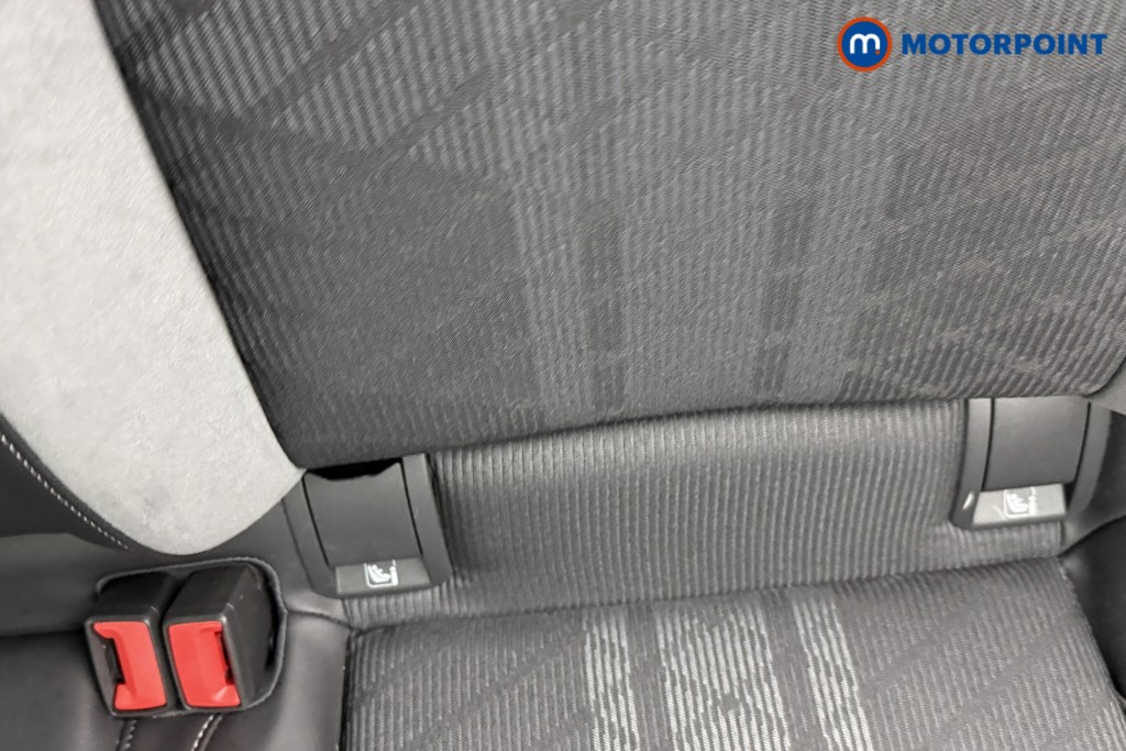 Volkswagen Golf R-Line Manual Petrol Hatchback - Stock Number (1591956) - 23rd supplementary image