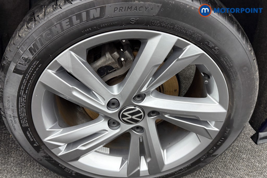 Volkswagen Golf R-Line Manual Petrol Hatchback - Stock Number (1591956) - 29th supplementary image