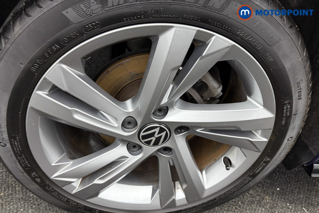 Volkswagen Golf R-Line Manual Petrol Hatchback - Stock Number (1591956) - 30th supplementary image