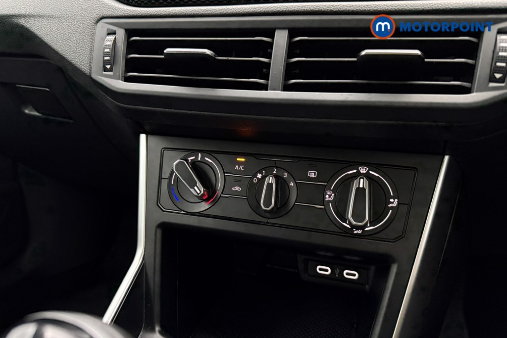 Volkswagen Polo Life Manual Petrol Hatchback - Stock Number (1598239) - 12th supplementary image