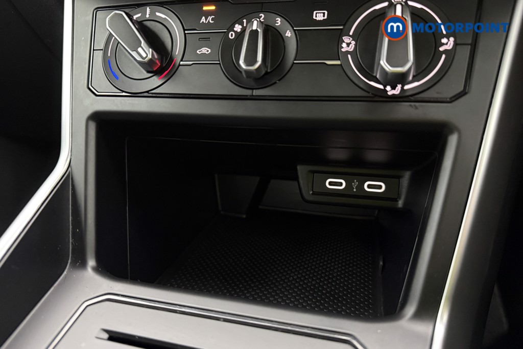 Volkswagen Polo Life Manual Petrol Hatchback - Stock Number (1598239) - 13th supplementary image