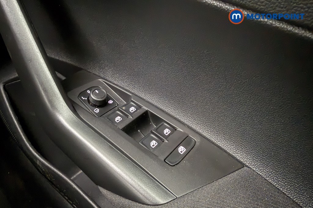 Volkswagen Polo Life Manual Petrol Hatchback - Stock Number (1598239) - 14th supplementary image