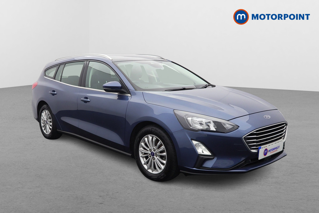 Ford Focus Titanium Manual Petrol Estate - Stock Number (1599071) - Drivers side front corner