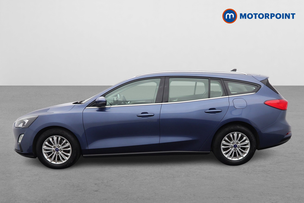 Ford Focus Titanium Manual Petrol Estate - Stock Number (1599071) - Passenger side