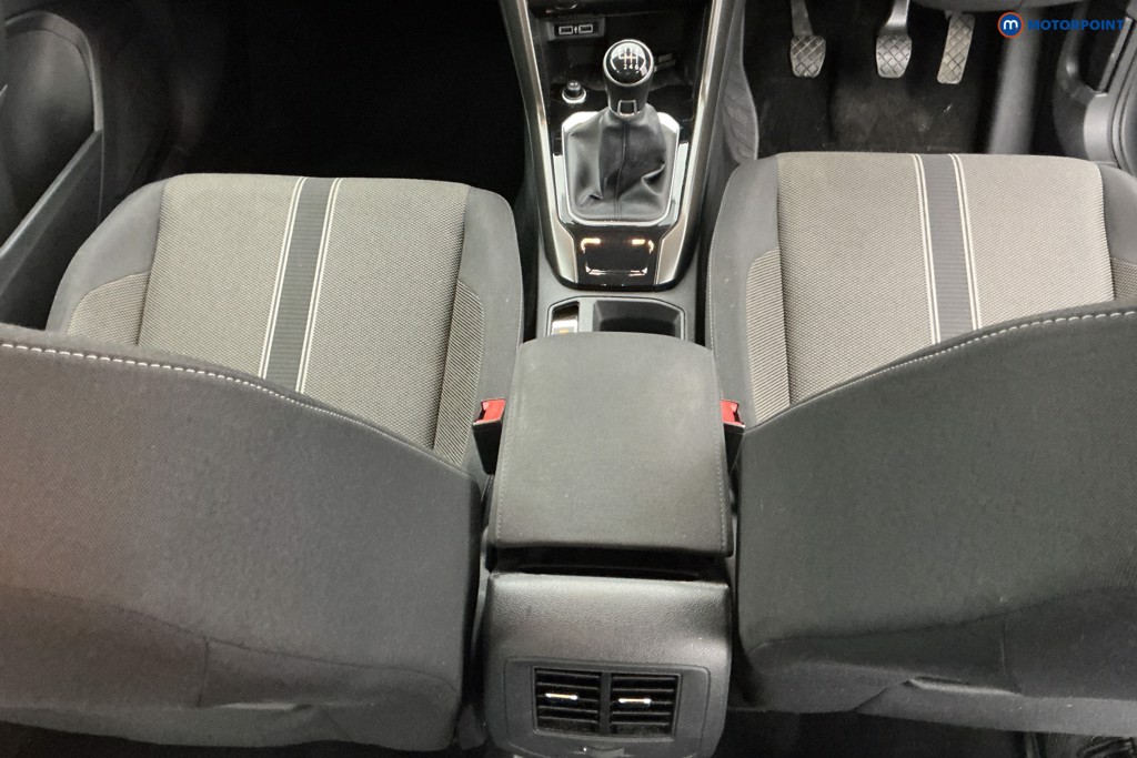 Volkswagen T-Roc SE Manual Petrol SUV - Stock Number (1603880) - 13th supplementary image