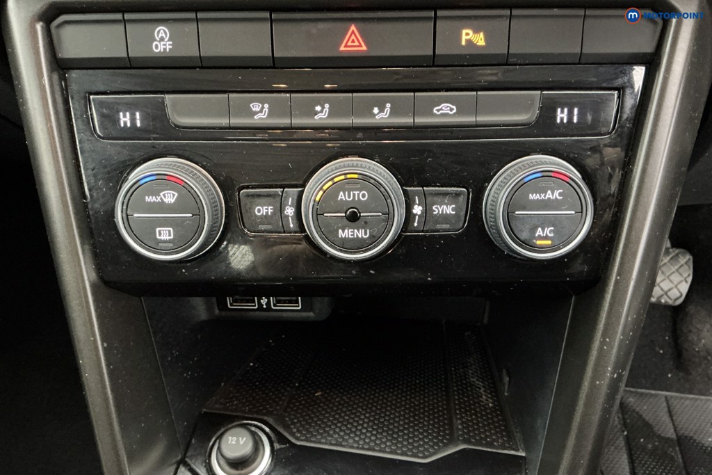 Volkswagen T-Roc SE Manual Petrol SUV - Stock Number (1603880) - 18th supplementary image