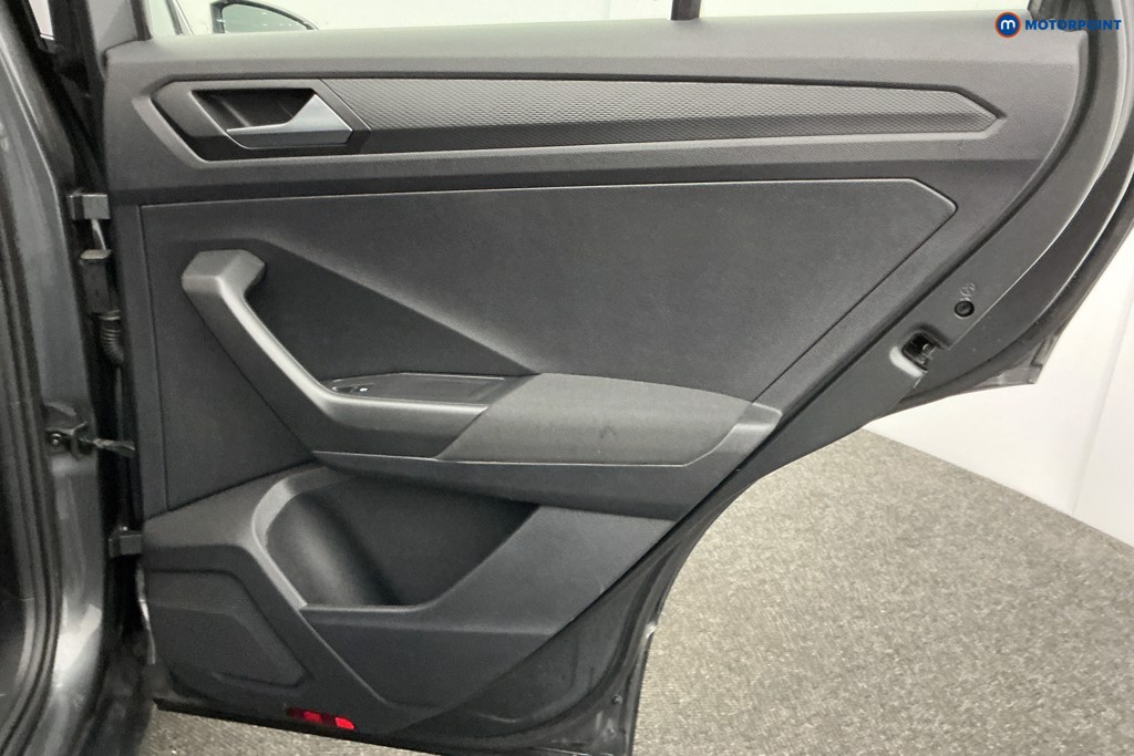 Volkswagen T-Roc SE Manual Petrol SUV - Stock Number (1603880) - 26th supplementary image