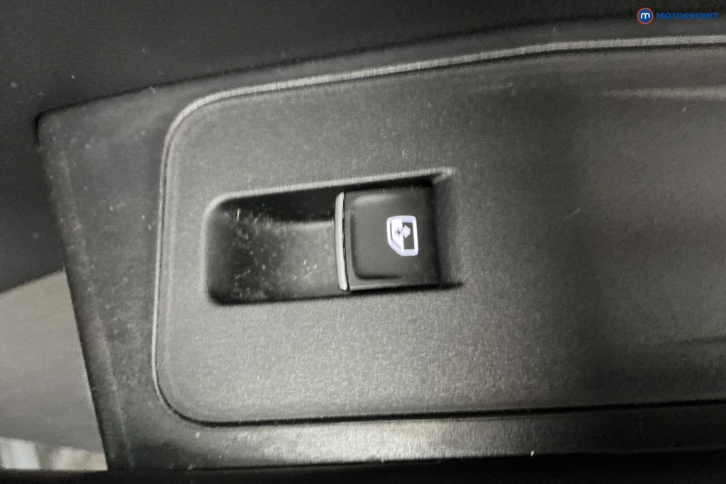 Volkswagen T-Roc SE Manual Petrol SUV - Stock Number (1603880) - 27th supplementary image