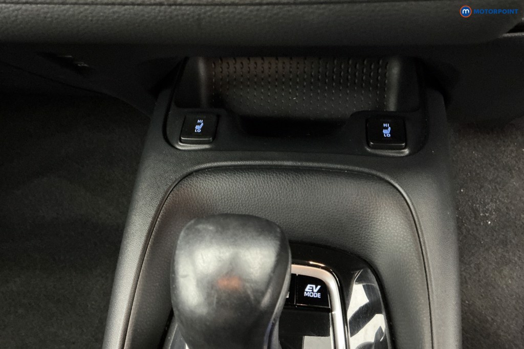 Toyota Corolla Icon Tech Automatic Petrol-Electric Hybrid Estate - Stock Number (1604365) - 21st supplementary image