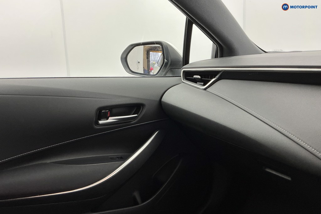 Toyota Corolla Icon Tech Automatic Petrol-Electric Hybrid Estate - Stock Number (1604365) - 22nd supplementary image