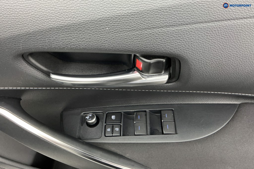 Toyota Corolla Icon Tech Automatic Petrol-Electric Hybrid Estate - Stock Number (1604365) - 27th supplementary image