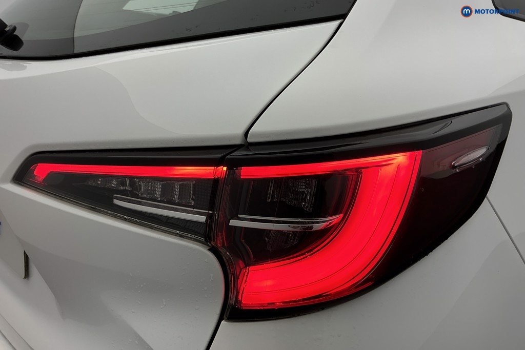 Toyota Corolla Icon Tech Automatic Petrol-Electric Hybrid Estate - Stock Number (1604365) - 34th supplementary image