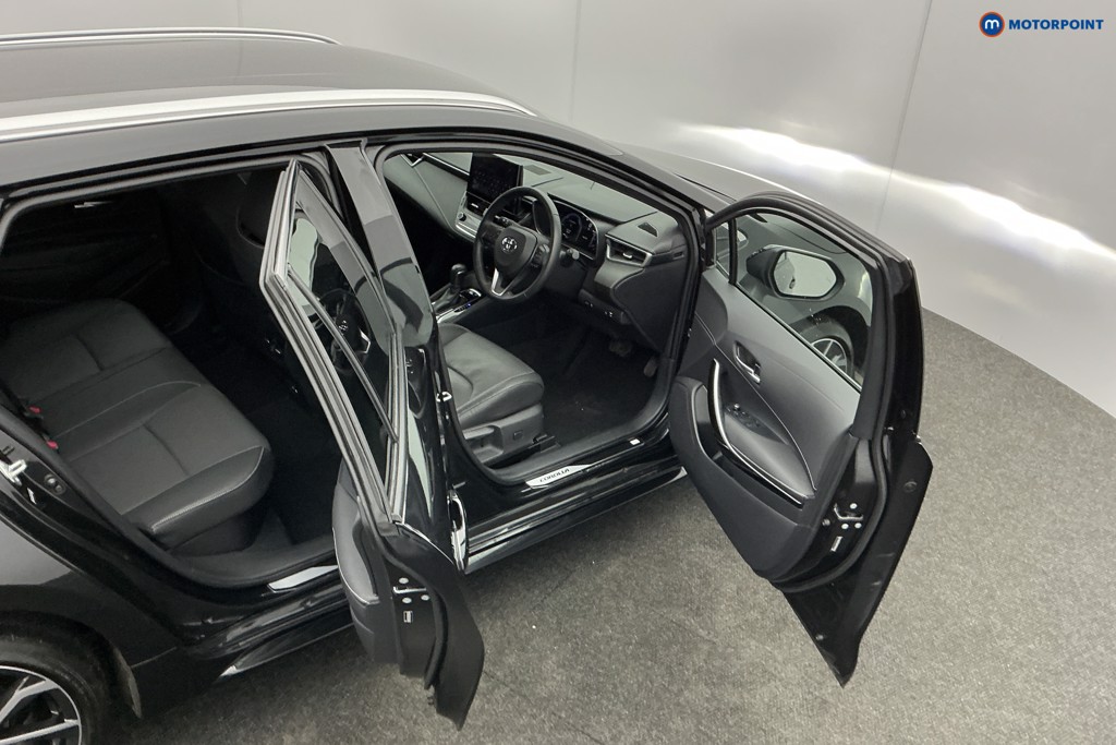Toyota Corolla Excel Automatic Petrol-Electric Hybrid Estate - Stock Number (1605442) - 6th supplementary image