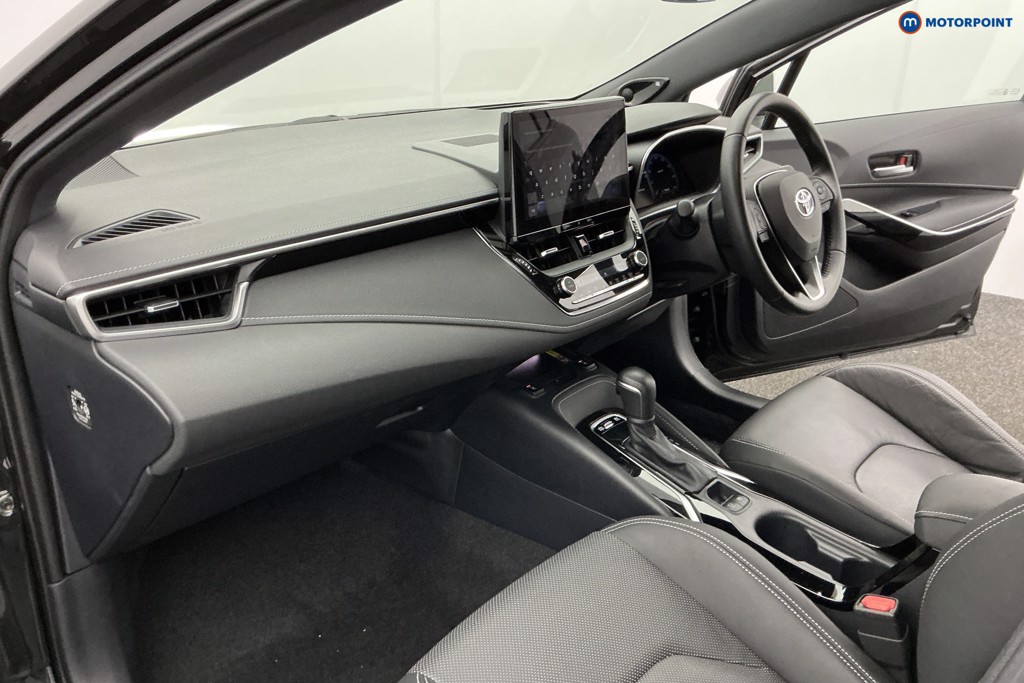 Toyota Corolla Excel Automatic Petrol-Electric Hybrid Estate - Stock Number (1605442) - 11th supplementary image