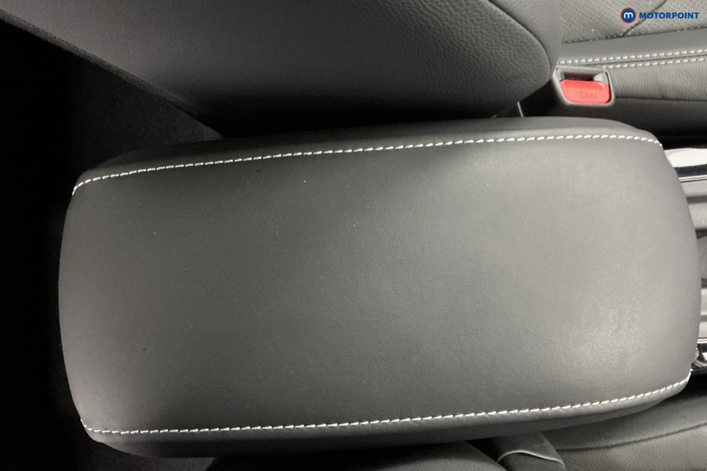 Toyota Corolla Excel Automatic Petrol-Electric Hybrid Estate - Stock Number (1605442) - 19th supplementary image