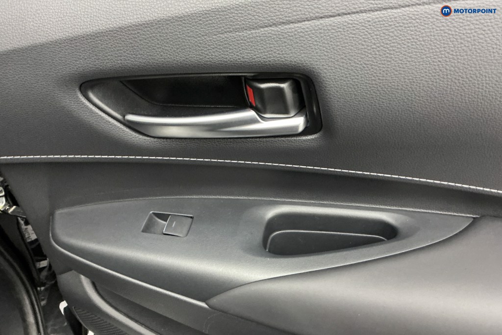 Toyota Corolla Excel Automatic Petrol-Electric Hybrid Estate - Stock Number (1605442) - 31st supplementary image