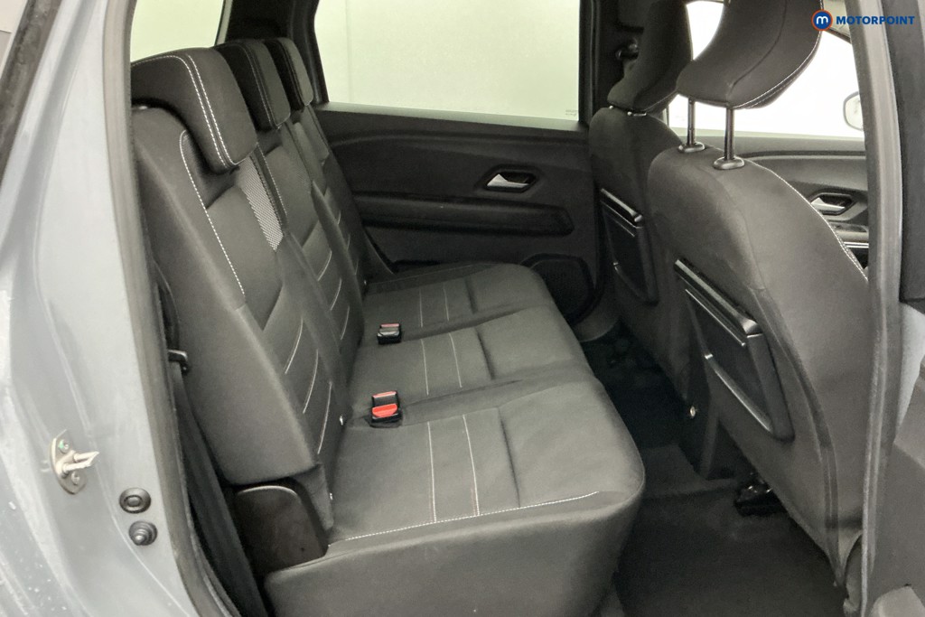 Dacia Jogger Extreme Se Manual Petrol People Carrier - Stock Number (1605908) - 8th supplementary image