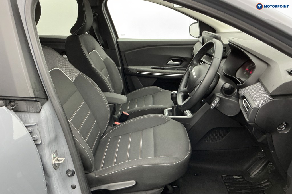 Dacia Jogger Extreme Se Manual Petrol People Carrier - Stock Number (1605908) - 10th supplementary image