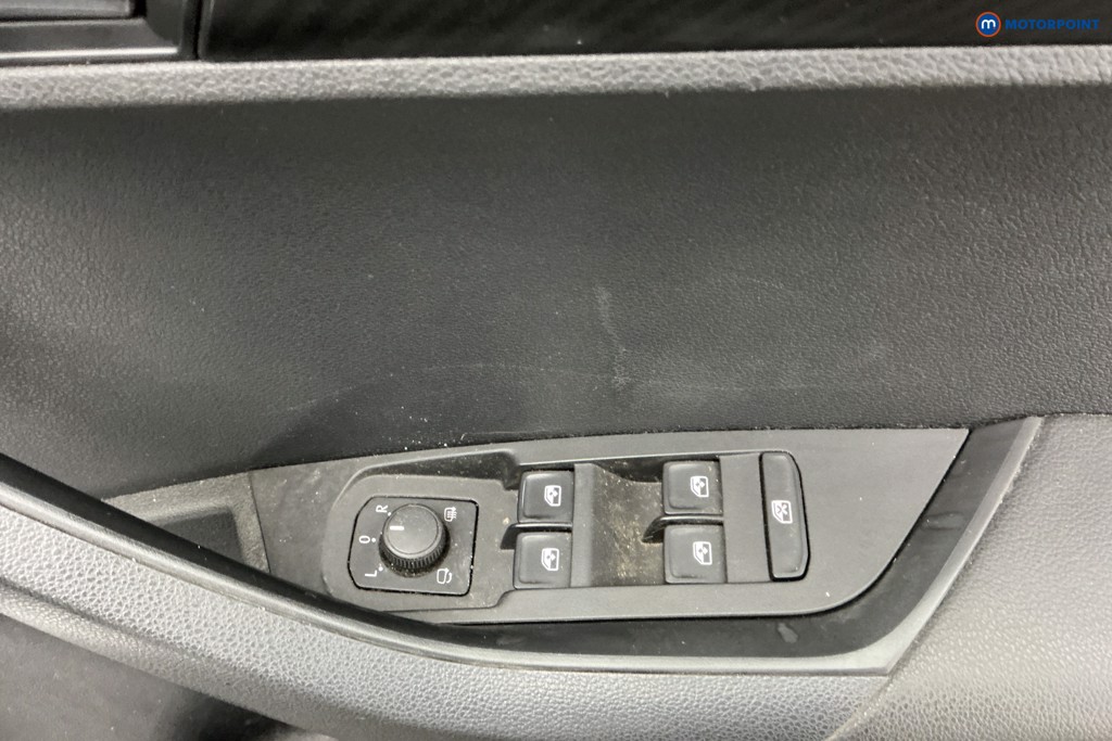 Skoda Karoq Sport Line Automatic Petrol SUV - Stock Number (1607147) - 28th supplementary image