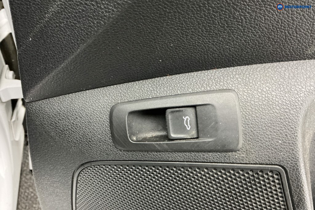 Skoda Karoq Sport Line Automatic Petrol SUV - Stock Number (1607147) - 29th supplementary image