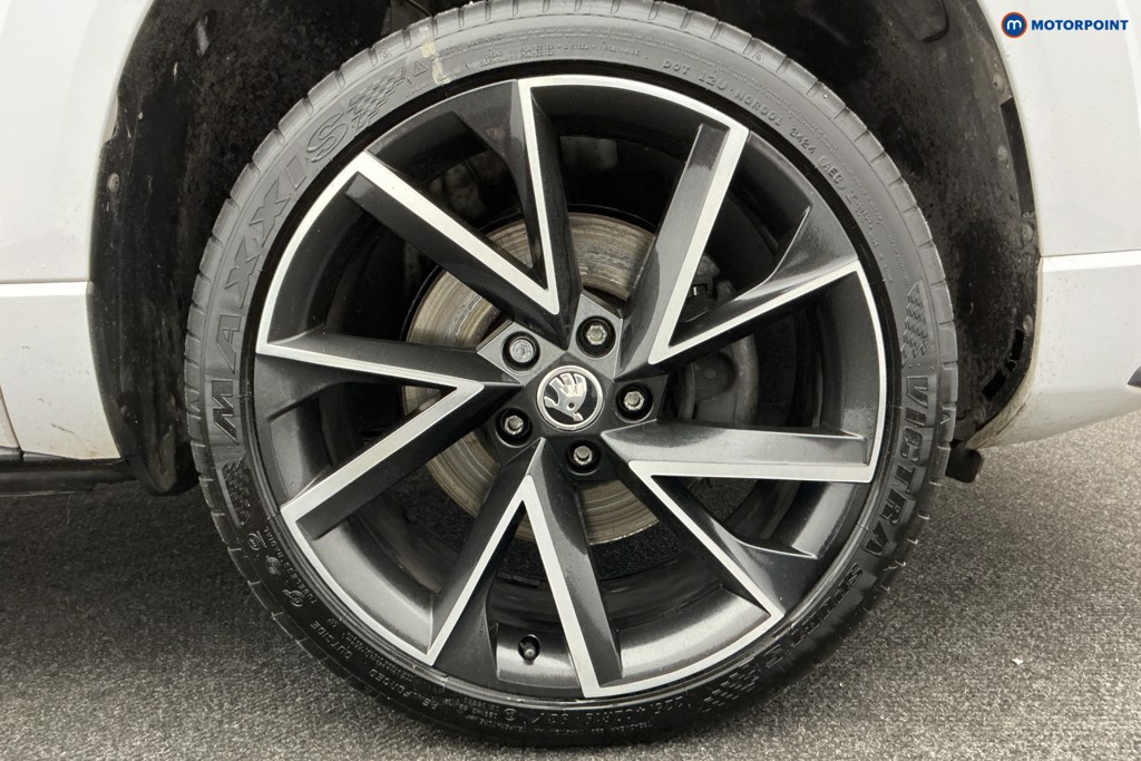 Skoda Karoq Sport Line Automatic Petrol SUV - Stock Number (1607147) - 42nd supplementary image