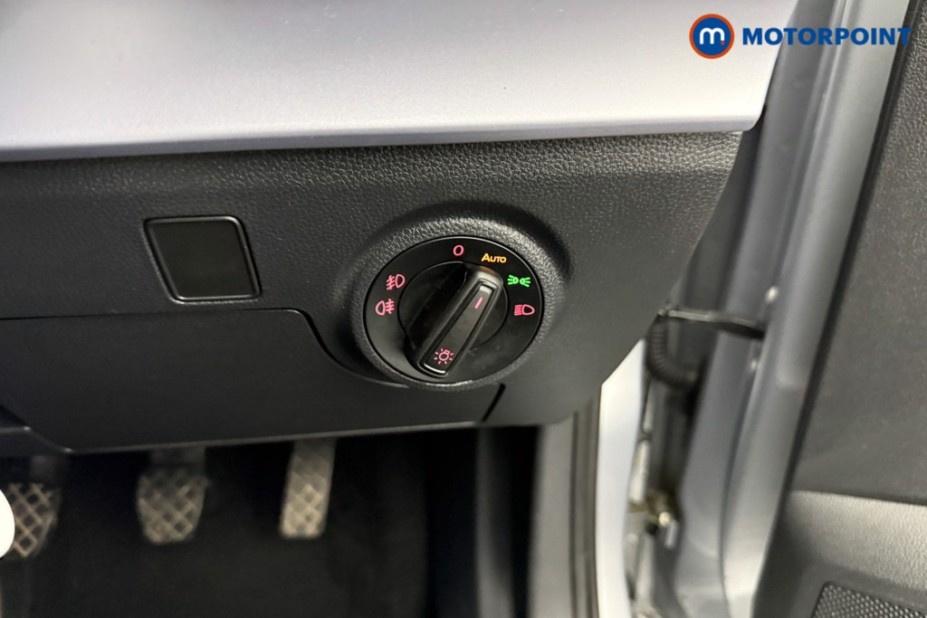 Seat Arona FR Manual Petrol SUV - Stock Number (1607887) - 16th supplementary image