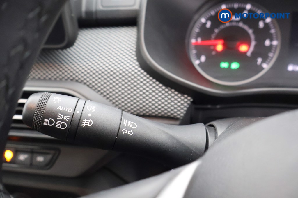 Dacia Sandero Expression Manual Petrol Hatchback - Stock Number (1608387) - 5th supplementary image