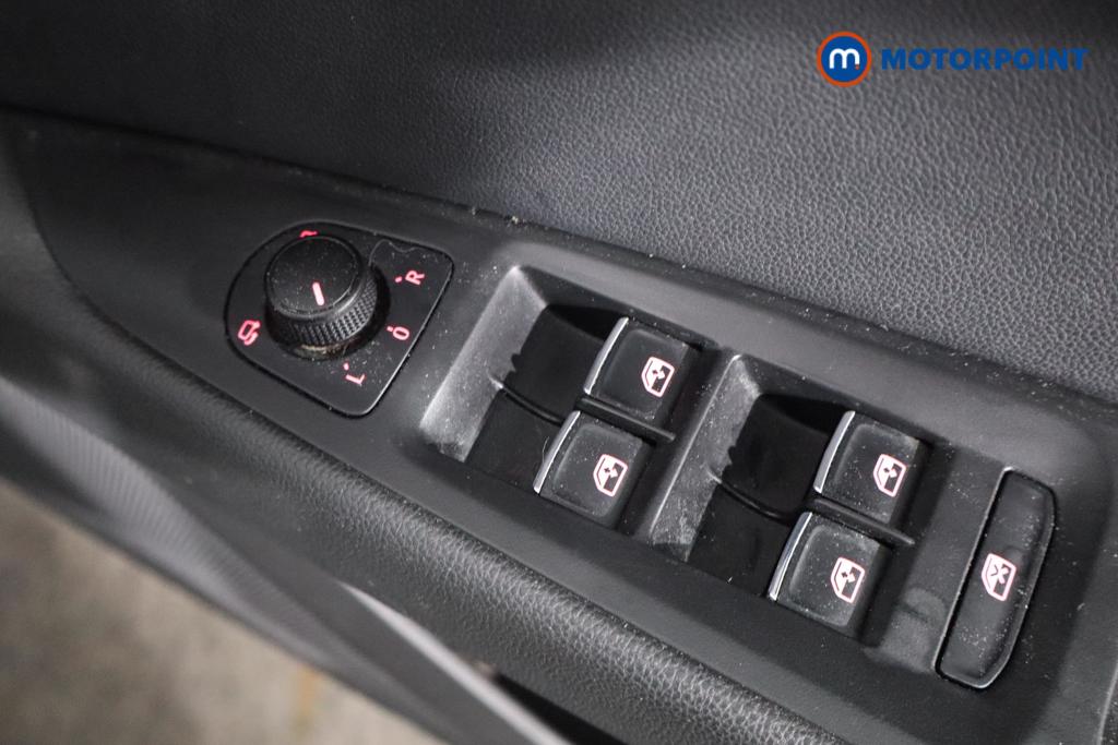 Seat Leon Fr Sport Manual Petrol Hatchback - Stock Number (1608625) - 9th supplementary image